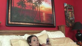 Holly West Has A Great Double Penetration That Leaves Her With Cum