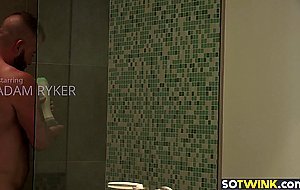 Twink sucks muscular sugar daddys thick cock and fucked