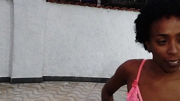 Orçamento para limpeza da piscina foi pago com buceta