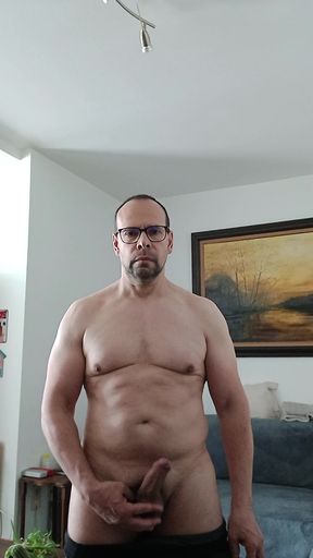 I admire my physical results after 4 months of sport