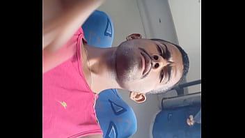 Punheta no &ocirc_nibus parte 2