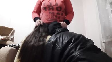 My two neighbors eat my pussy at the same time - Lesbian_illusion