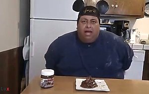 Latino mature thick bbm practices eating ass ;)