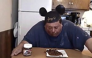 Latino mature thick bbm practices eating ass ;)