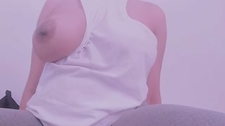 جيبو بب فوق بزازلي 💦😋