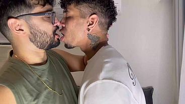 MARCOS GOIANO - FODIDO PELO DOTADÃO COM FOME DE RABO - SEXO GAY BRASILEIRO - FODENDO A BUNDA DO PASSIVO DOMINADOR