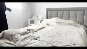 Arab Stepmom with a Tight Ass Masturbates Without Panties  Oh Yeah, Jerk off with Me