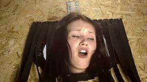 ”Satisfying Teen Spreads her Legs to Get It on with Everyone in the club”