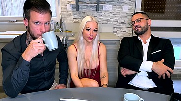 En termes de sexe hard, Kiara aime redoubler d’efforts !