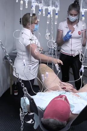 Dominatrix Mistress April - Cock into clit