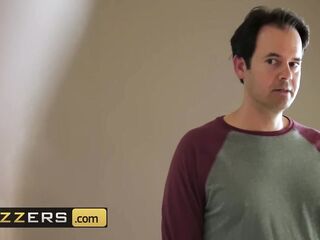 Brazzers - Dirty Cheerleader Gia Derza Loves Sneaky Sex