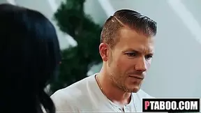Amateur barely legal with a giant butt gets real and gives a sloppy sucking