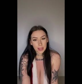 Mrs Claus is feeling naughty&nbsp;JOI