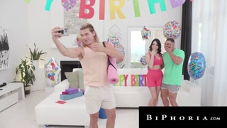 Horny Bday Babe Spitroasted By Yoga Guru &amp; Latino Hunk Bf - Draven Navarro, Ashley Stones