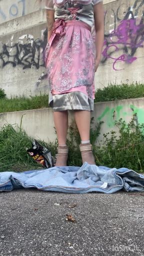 Munich-public Dirndl Self with Rich Beam