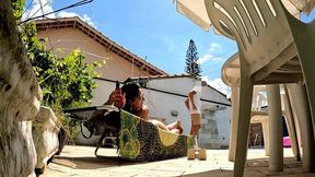 esposa safada filmando foda com o limpador de piscina!