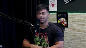 A menina desmaiou no sexo, recebeu um squirting, existe umas posi&ccedil_&otilde_es dif&iacute_ceis, e a diferen&ccedil_a entre peformance &eacute_... - Guilherme Filmmaker Porn&ocirc_ (WATCH ON: SHEER/RED)