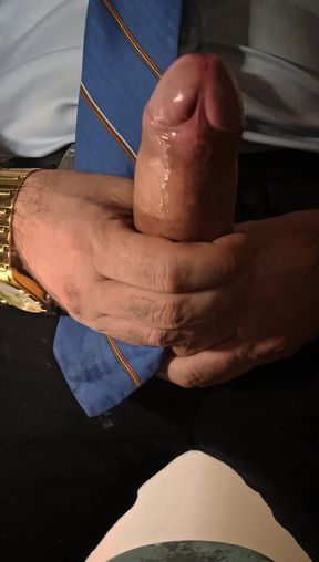 STUD WITH HUGE CUMSHOT'S