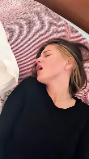 Real homemade sex tape with teen getting fucked hard