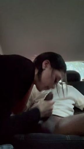 Fast fucking in the car with Latin girl🔥NY