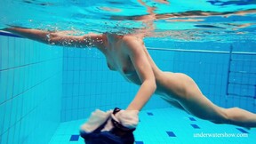 Underwater mermaid hottest babe ever Avenna