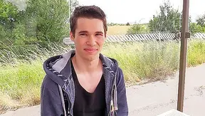 Twink Opens Up, Selling His Tight, Juicy Ass for Cash – XXXGay