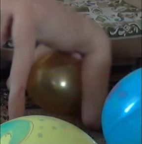 Balloon play popping humping cum