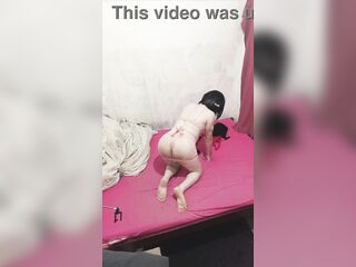 I wore my girlfriend's sexy lingerie