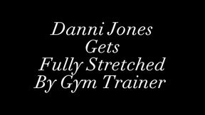Milf Danni Jones Gets Fully Stretched By Bull Gym Trainer