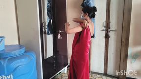 Desi Bhabhi Changing Clothes in Front of Devar.