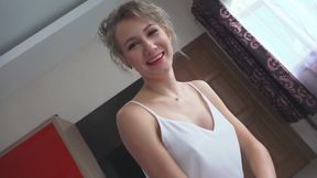 Blonde babe give a nice blowjob and a fuck