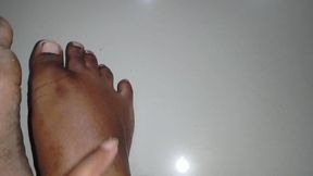 Cute hottie 18+ presents her beautiful clean feet for your enjoyment in exchange for all your financial assets.