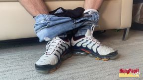 Hung Papi Young Twink Big Uncut Cock Solo Jerk off Big Cumshot