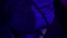 marido fez amizade no funk e me dividiu no motel com o novo amigo