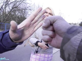 Public Agent British tourist Gina Varney sucks Czech jock