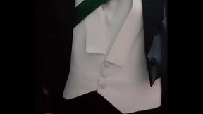 Descremandome solo antes de la fiesta