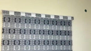 Kanos amatőr meleg fenék mocskos szopást ad és nyalja a BBC-t, mielőtt durván análisan megdugják, és hatalmas orgazmust ejtenek ki.