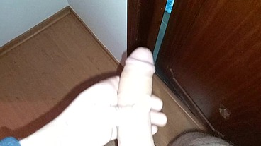 DR PUSSY2 - Ebony tatuada baixinha linda provoca cunhado ao deixar a porta do banheiro entreaberta para ele lhe dar o seu enorme pau branco