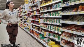 public buttcrack with leggings and thong at the supermarket