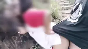 Filipina Quickie RiskyFuck during Hike