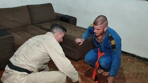 treino de jiu-jitsu termina em punheta e putaria