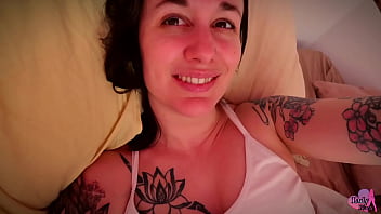 10 minutes 45 Subjuguer par ma beaut&eacute_ !Tu es la comme un gros loser &agrave_ me...