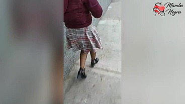 Un rico motelazo más, me pasee en la calle con mis medias de red, muchos volteaban a verme