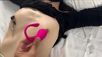 sexbaobao first time to try bdsm, hands and feet are tied to the bed, feel very exciting and very good, finally fucked by both hands tied