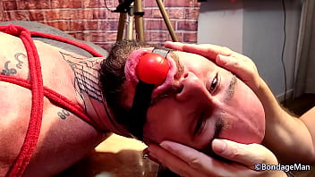 Henrique Becker tied up and gagged | Behind the Scenes
