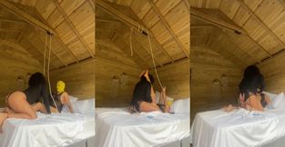 ME ORINA, me amarra, me ata y me tortura cómo NUNCA, dedos, juguete, STRAPON