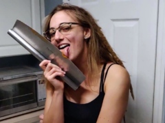 Hot brunette from squirt masturbating on webcam