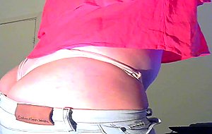 Tranny can barely fit her jeans