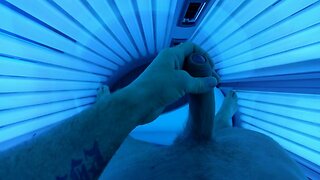 Solarium cumshot