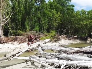 SEXUAL SAVAGE WALKS THE BEACH